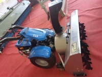 қолмен итерілген қар