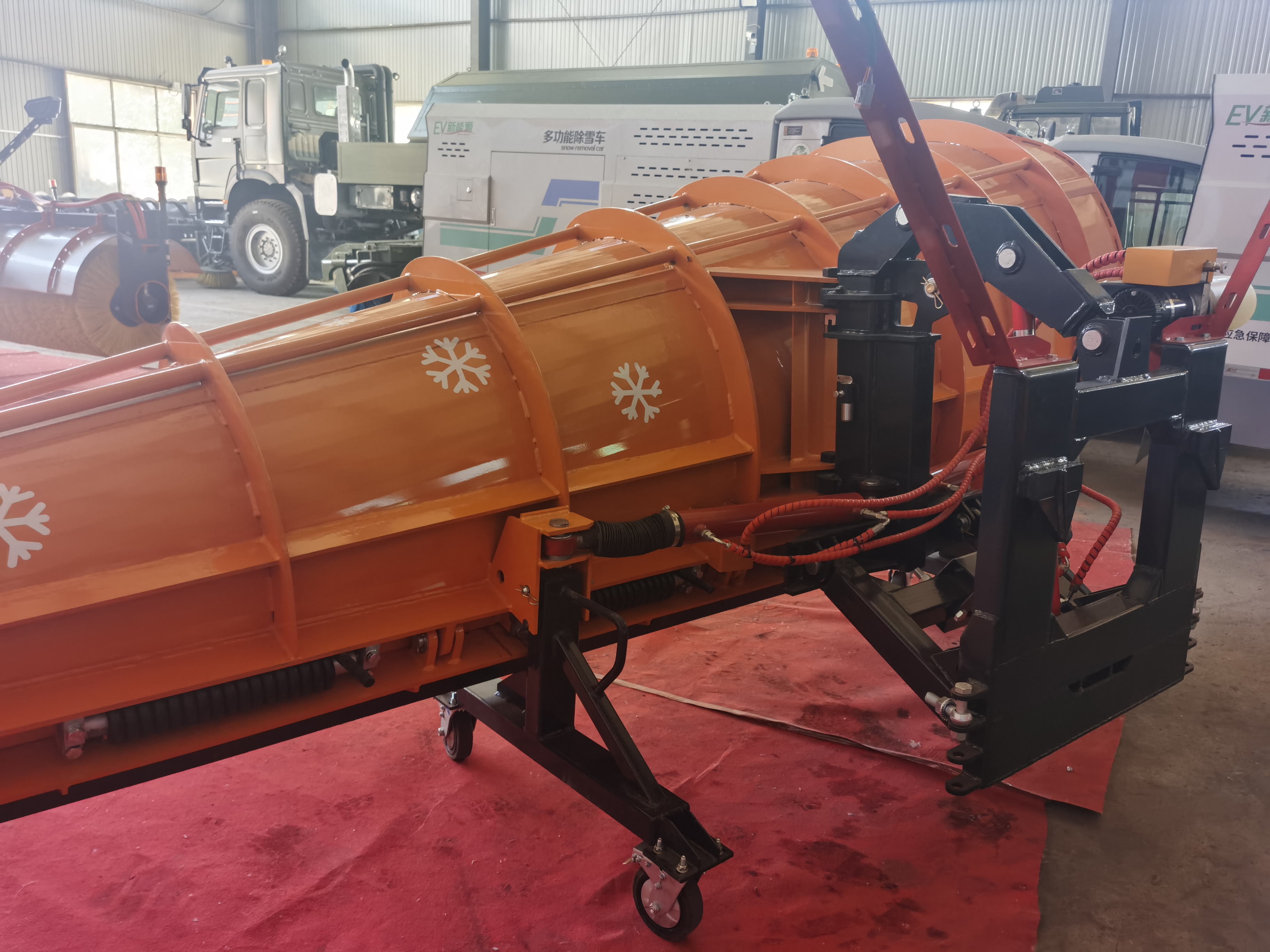 high-speed shovel is installed on the truck
