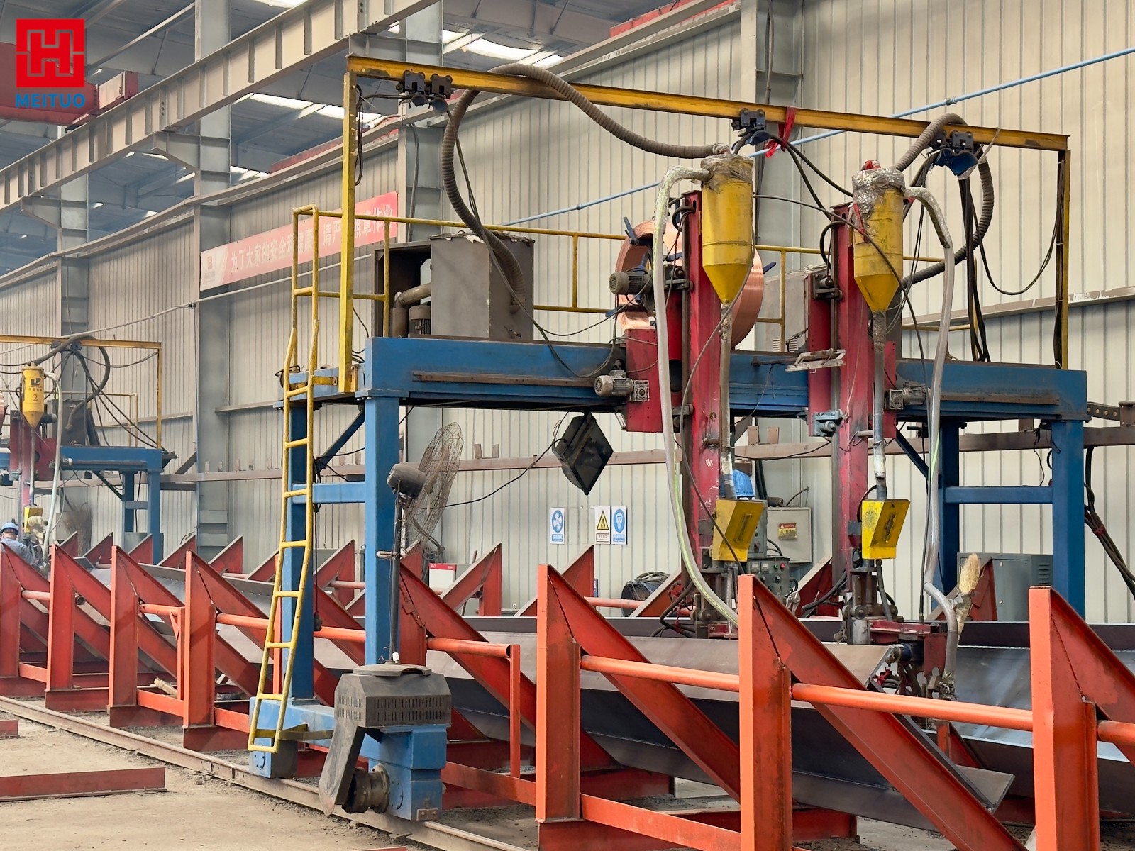 H-beam welding2.jpg H-beam welding2.jpg