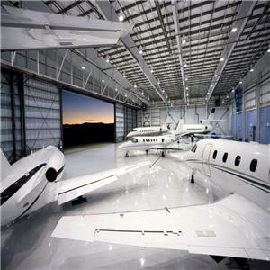 Ангар для самолетов из стальной конструкции