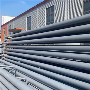 Вы бы выбрали изделия из стальных конструкций по более низкой или более высокой цене?