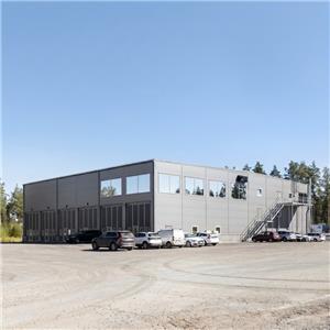 Edificio de taller de acero prefabricado para uso industrial y manufacturero.