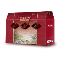 большая подарочная коробка с горными деликатесами