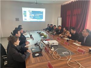 Debatiendo la innovación tecnológica y la cooperación escuela-empresa