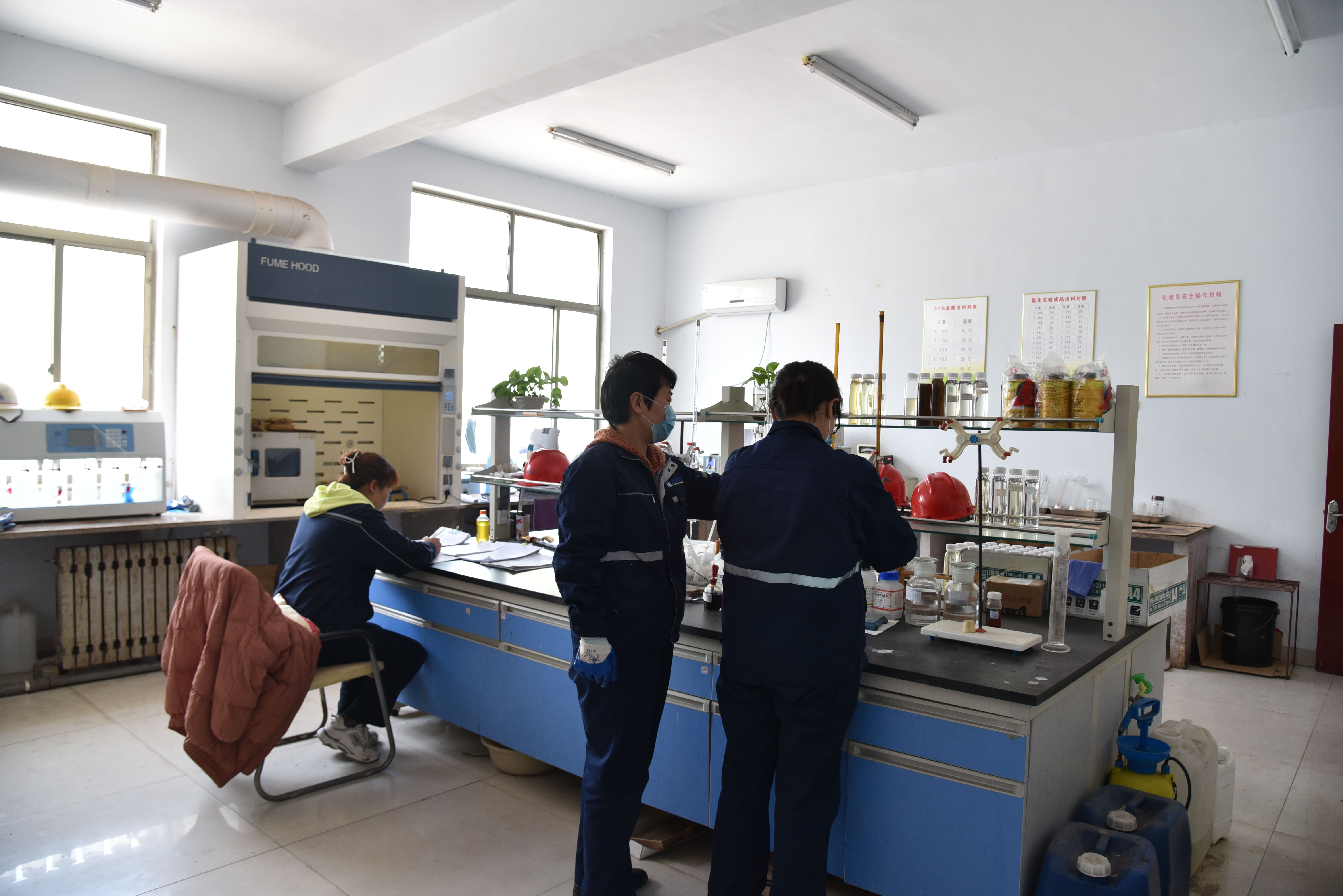 استمر في التحسين وقيادة الصناعة