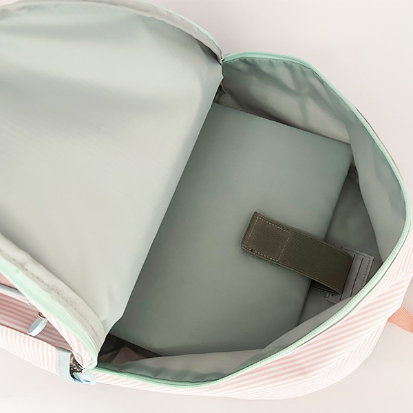 Bolso escolar grande estampado con motivo de alpaca