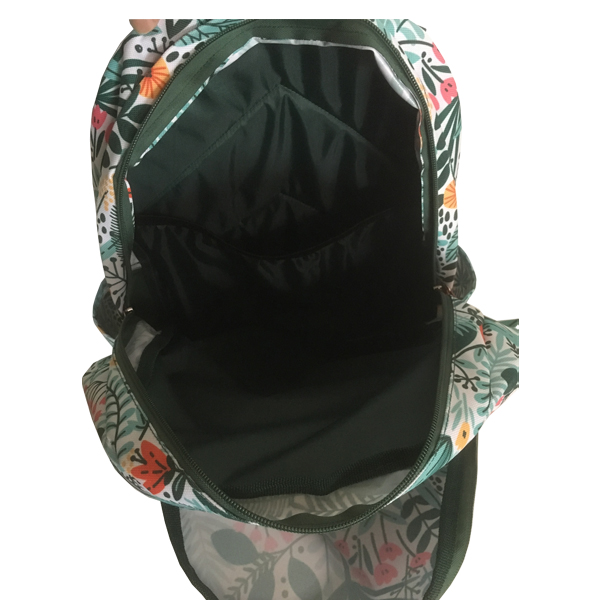 Atractiva mochila escolar con estampado de hojas