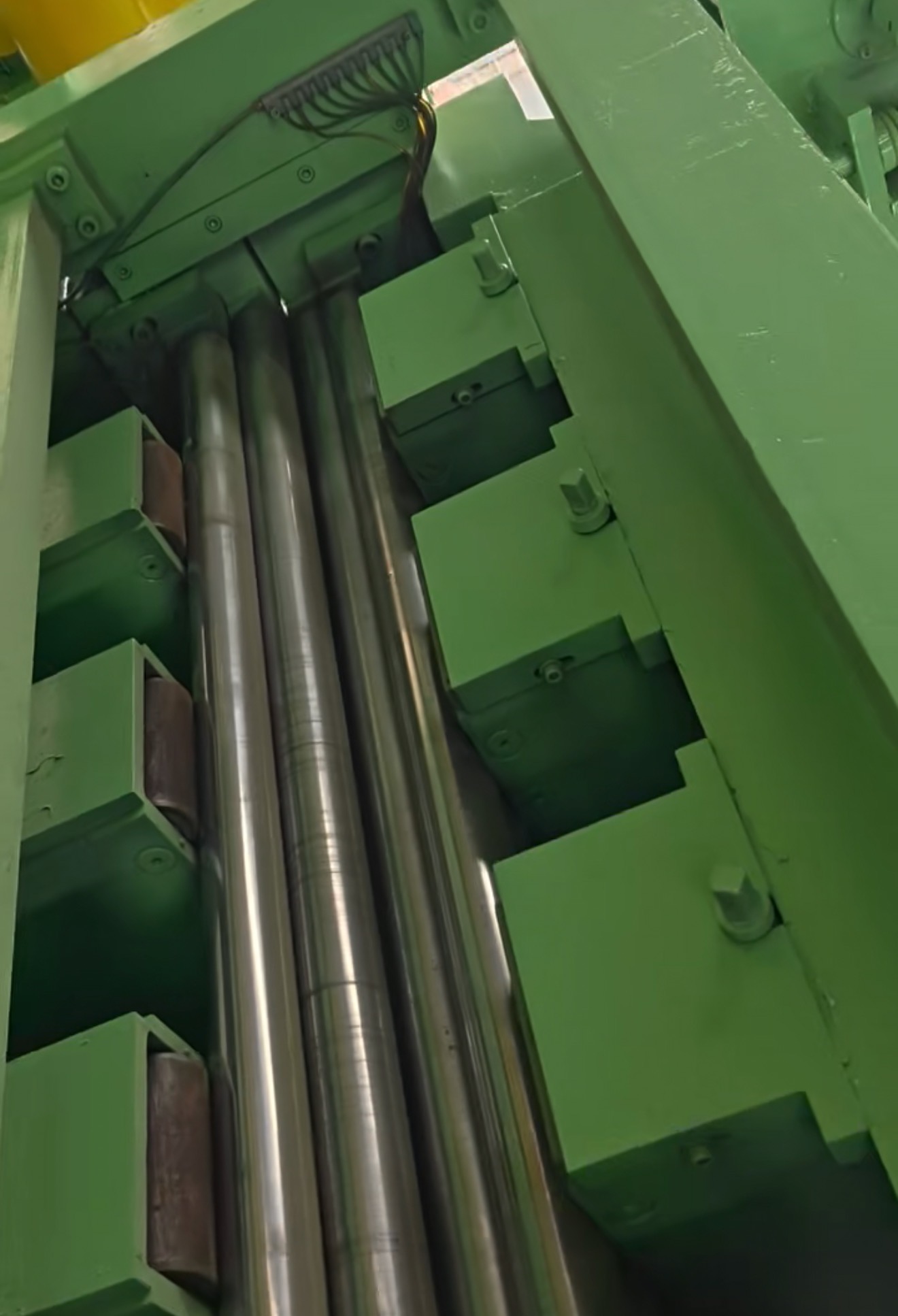 Used 1850 Leveling Machine