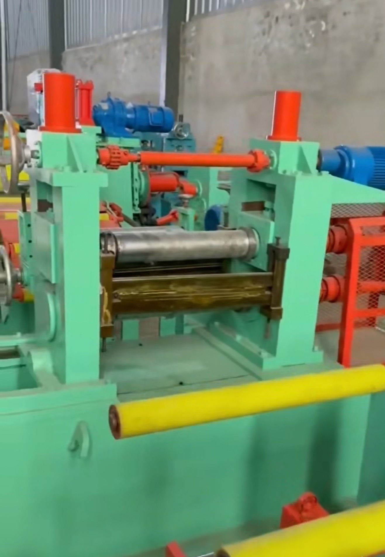 Second-hand 90% new 450 precision slitting machine