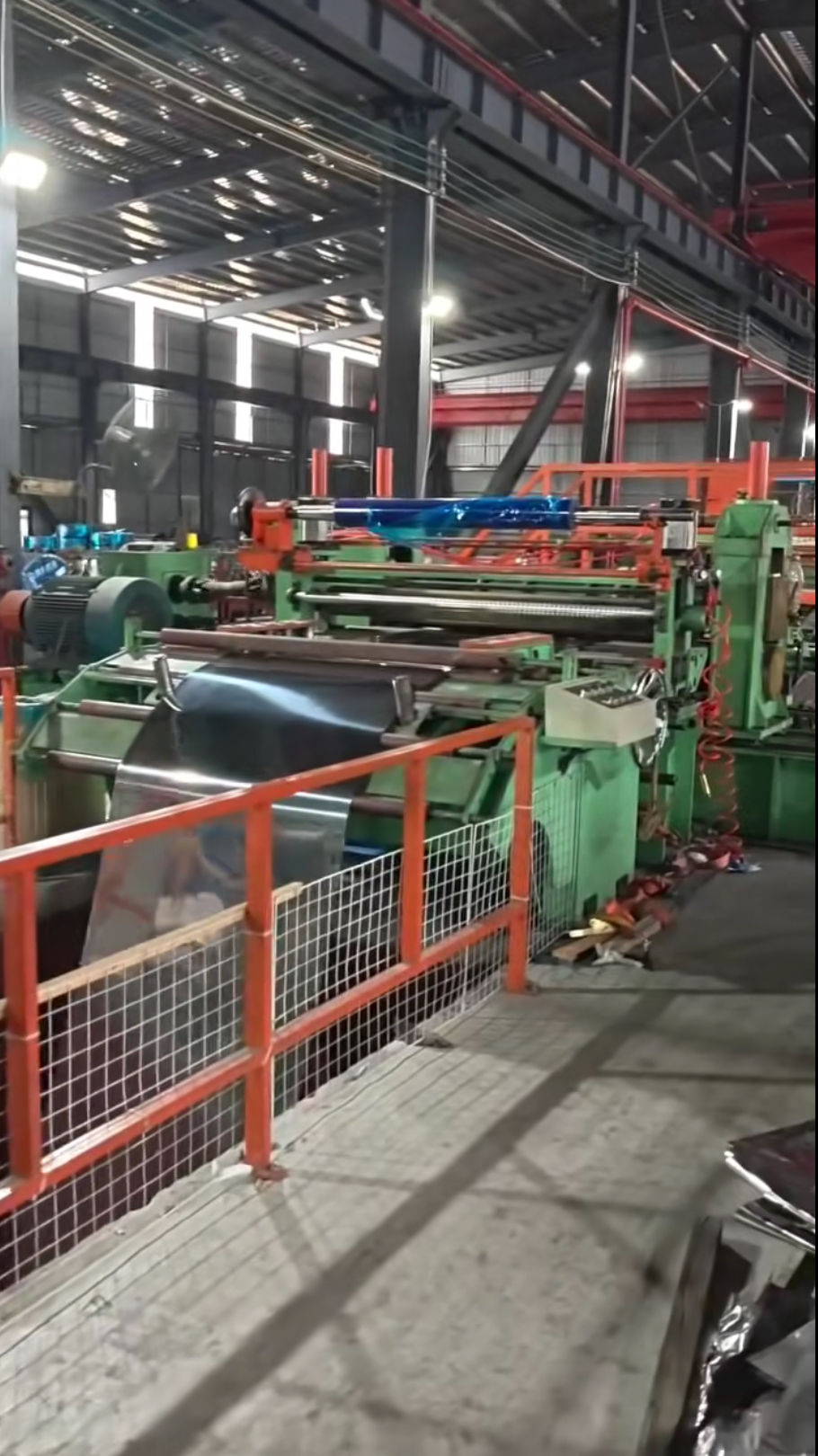 Near-New 1650mm Stainless Steel Slitter