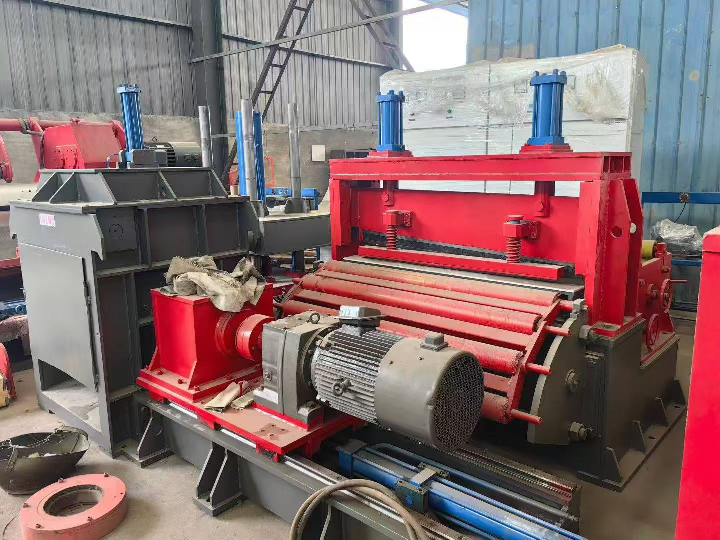 Near-New 1350mm Slitting Line