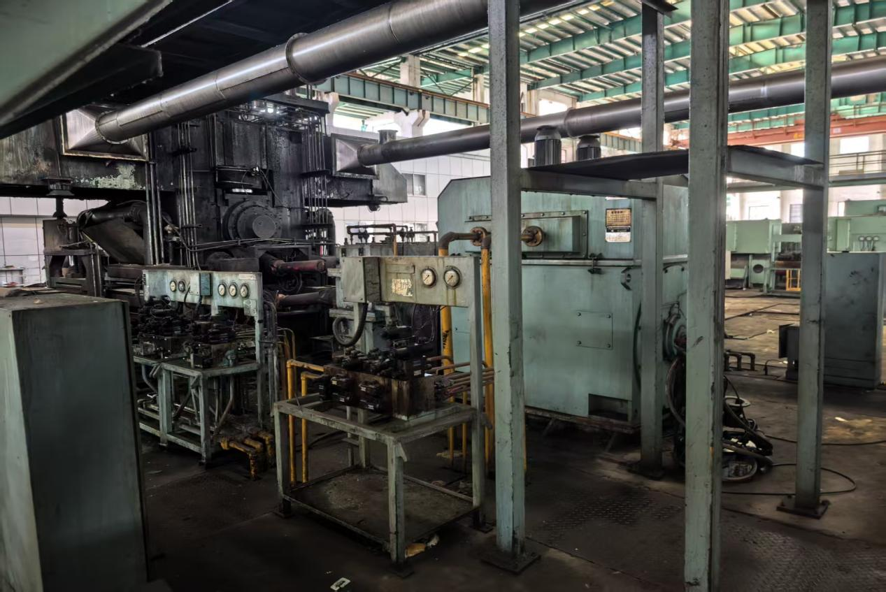 used 6-Hi 1100 mm CRM