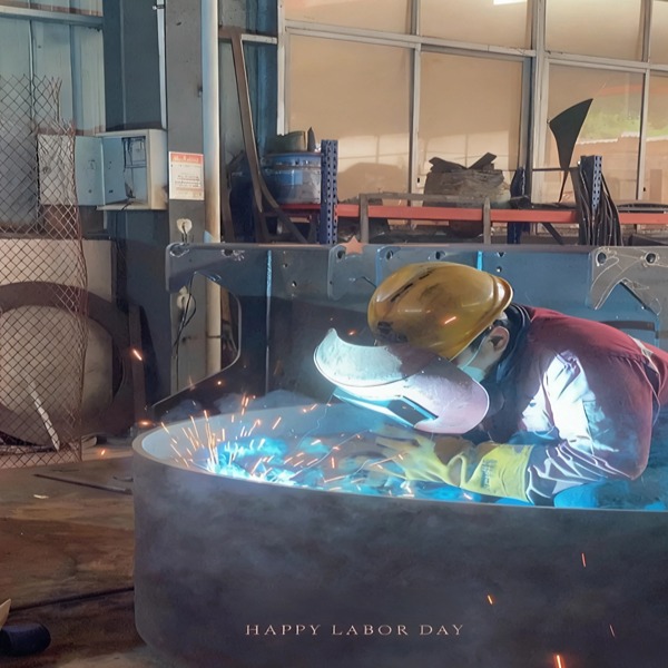 Ninon salutes every one of you striving for your dreams!