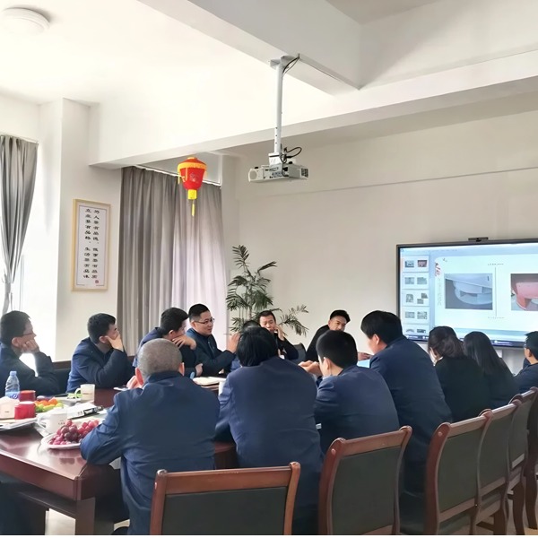 Ninon organise la conférence annuelle 2020 sur la formation marketing et technique et la conférence de synthèse de fin d'année