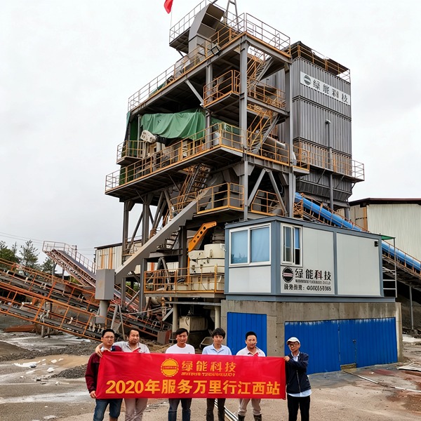 A Journey of Service Spanning Ten Thousand Miles, Ninon Forges Ahead