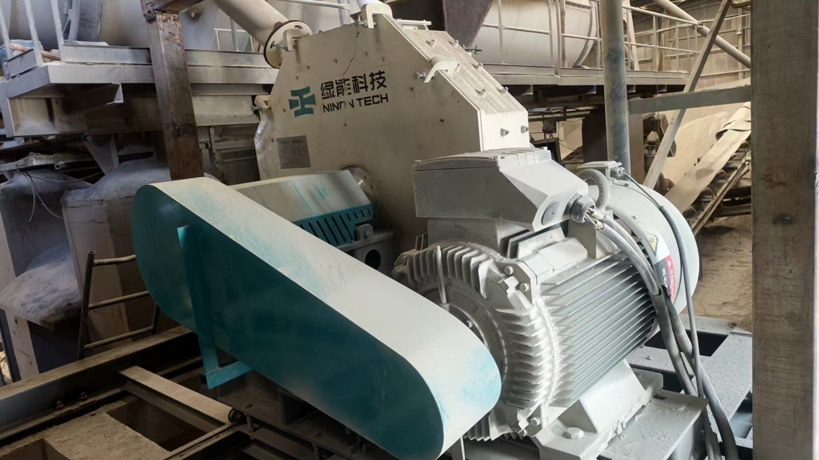 aggregate grinding and screening equipment