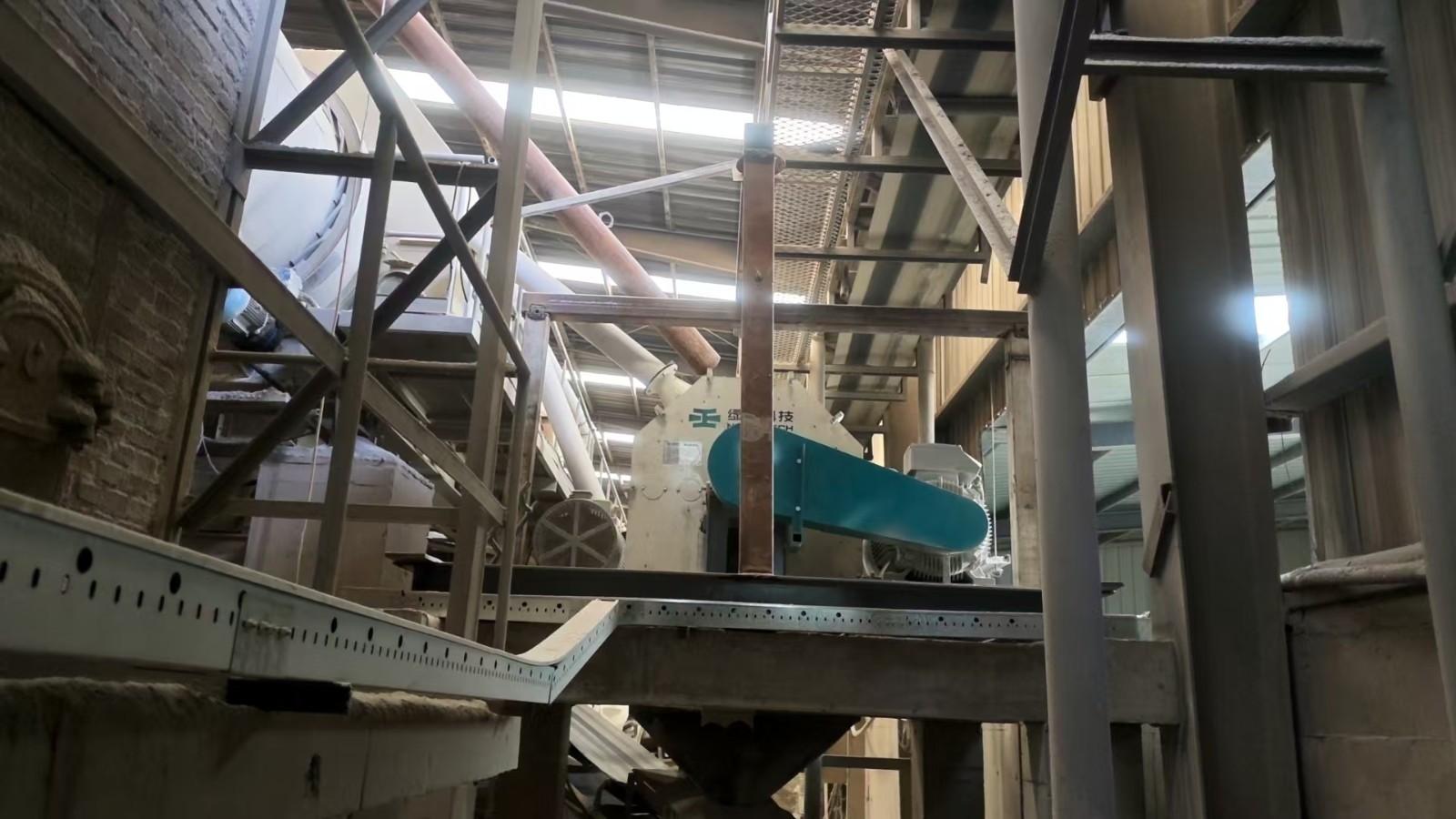 aggregate crushing machine