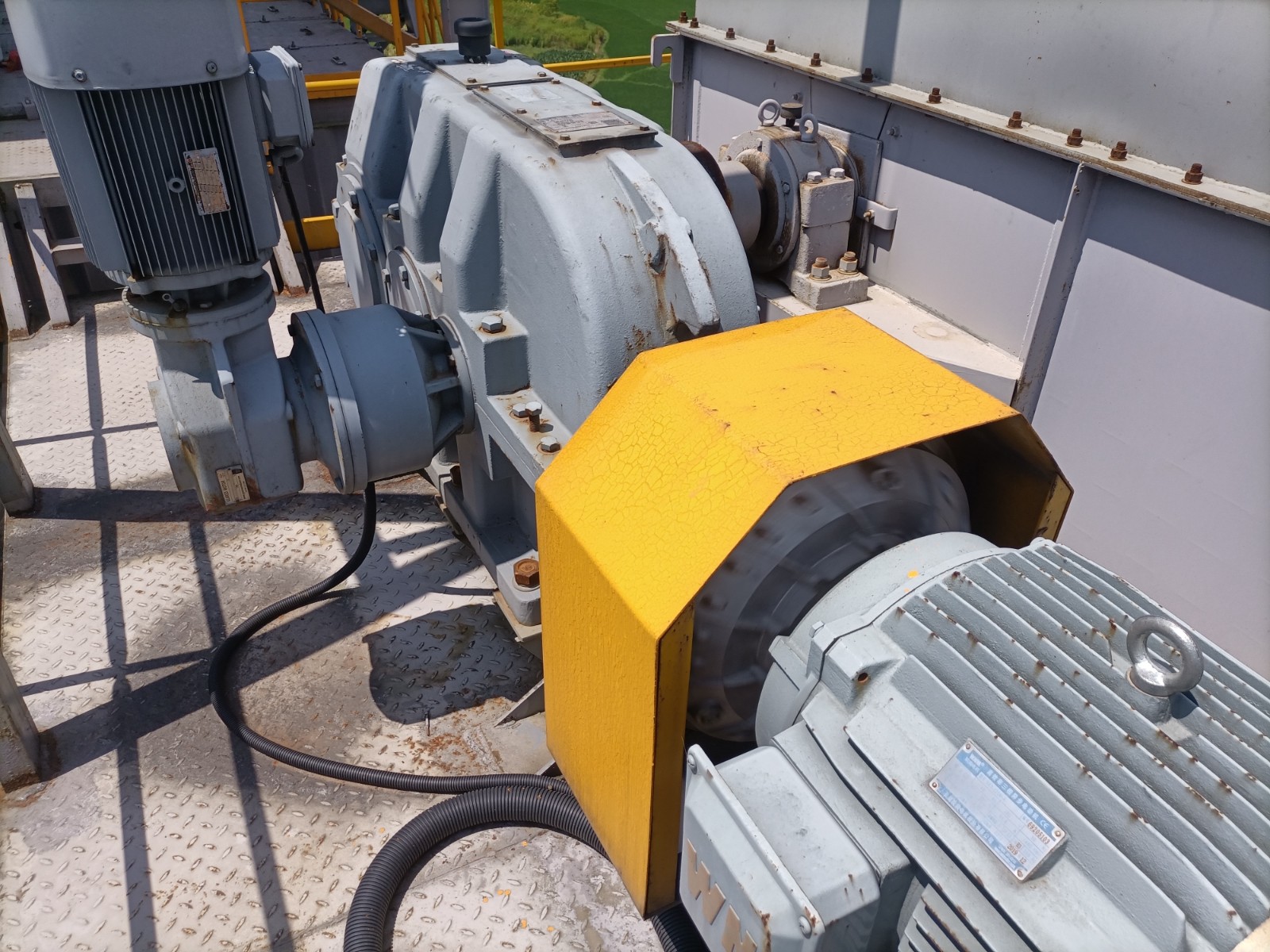 aggregate shaping and sand making plant