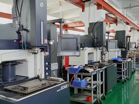 Car fender injection mold