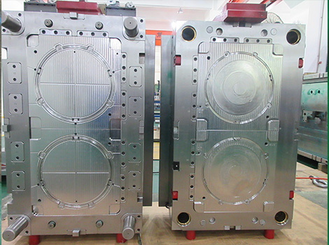 Automotive Exterior Trim Molds