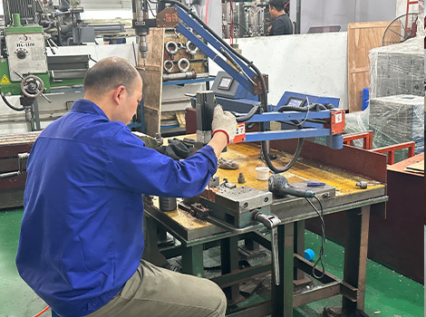 glass fiber reinforced plastic engine mold