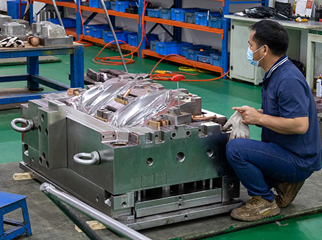 glass fiber reinforced plastic engine mold