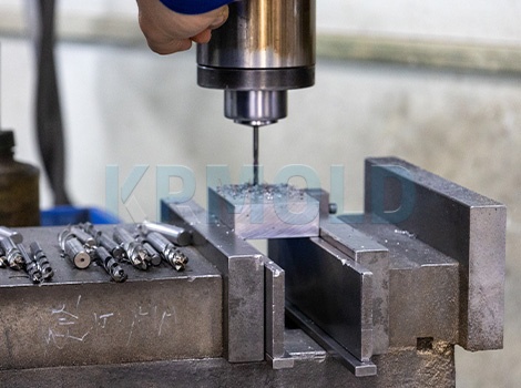 Injection Mold Machining Workshop