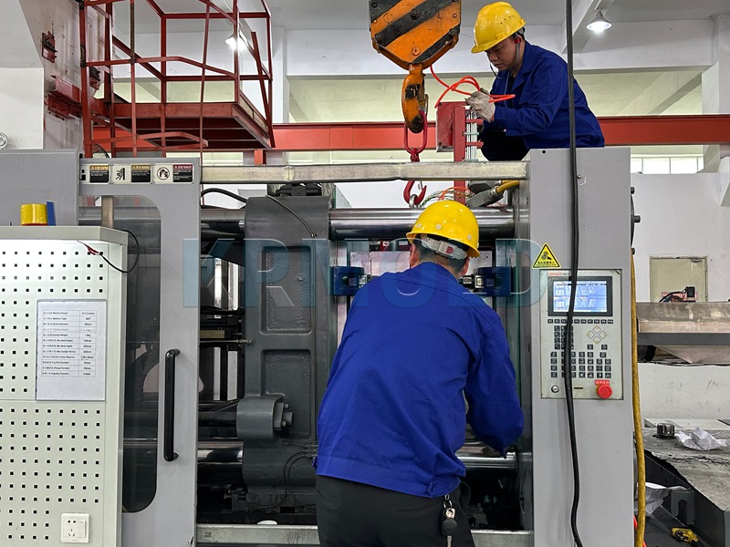 plastic injection molds