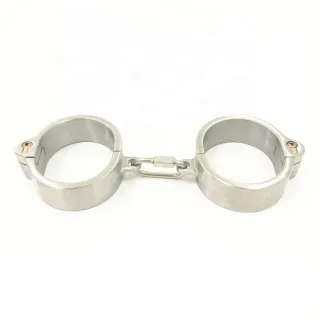 Black Emperor New Style Edelstahl Halsband Handgelenk Knöchel 3-teiliges Set BDSM Fetischismus Sexspiel Erwachsenes Sexspielzeug Großhandel