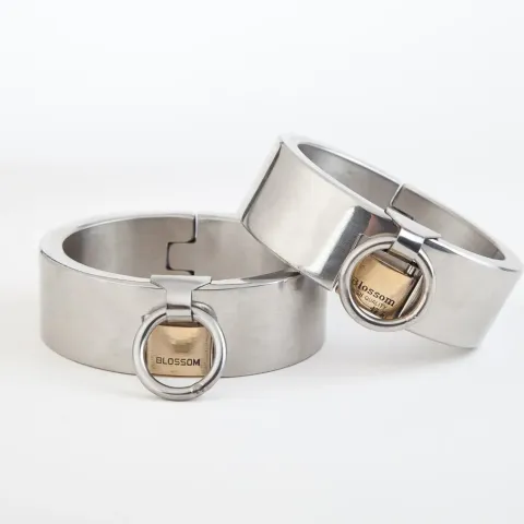 Top Stainless Steel Male Ankle Cuffs Metal Bondage Legcuffs Bdsm Fetish Slave Restraints Shackles Sex Tools for Adult Games