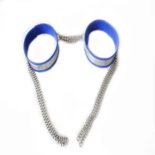 Farbiger Metall-Oberschenkelring BDSM Bondage-Set Edelstahl-Beinschellen Silikonschutz Metallkette Sexspielzeug für Paare