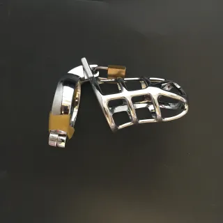 ステンレススチール貞操ロック合金ペニスロックリング金属通気性タイプ工場価格は安く、品質は良いセックス玩具