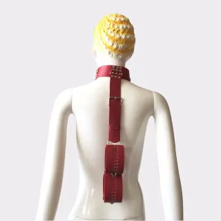 高品質のレザーボンデージハーネス首輪手首拘束奴隷首輪手錠BDSMフェチ手錠セックス玩具