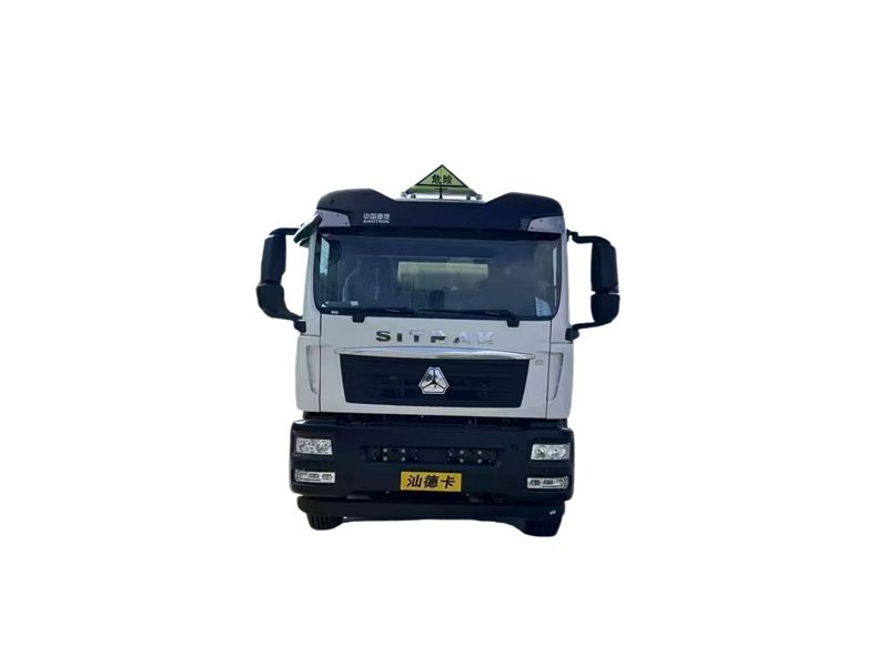 8X4 Rigid Diesel Fuel Tanker Truck 23 Cubic Meter Capacity