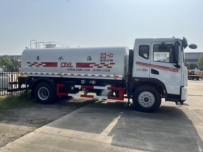 sprinkling truck