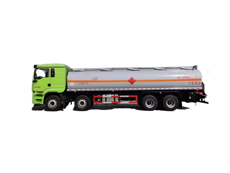 8*4 Diesel Fuel Tanker Truck