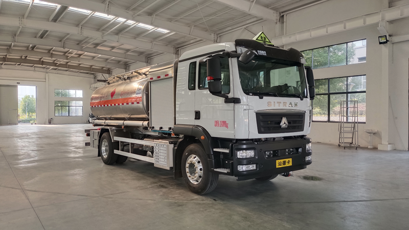Heavy Duty Truck Shandeka 13000L Aircraft Refueling Truck
