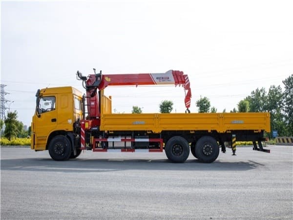 Rear Dual Axle Crane