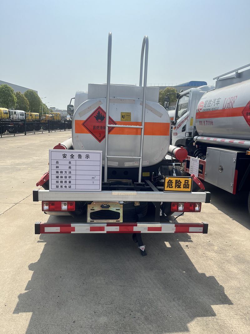 tanker truck