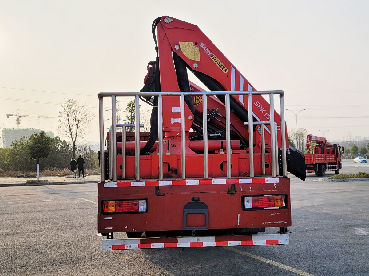 FAW Jiefang J6 Half-Cab