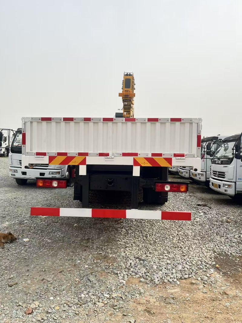 6 * 4 Shaanxi Automobile Delong M300012 ton crane