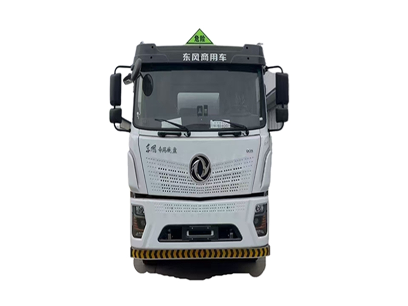 dongfeng 4*2 14-15 tons oil tanker car