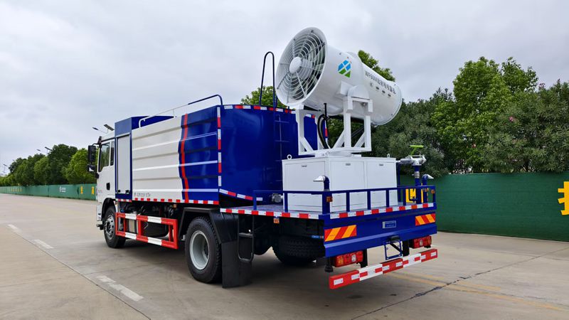 Dust truck Dust truck