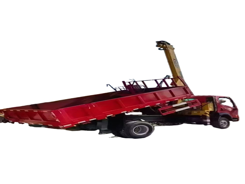 4*2 5 tons 180HP Sinotruk truck-mounted crane