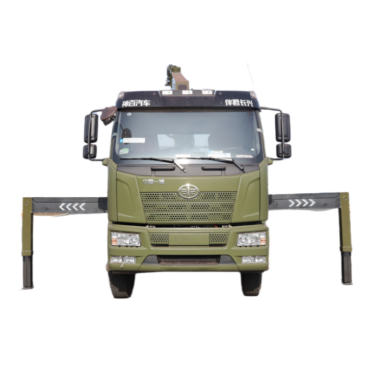 FAW J6L single-row cab is equipped with a Changxing 6.3-ton straight-arm crane (military green)
