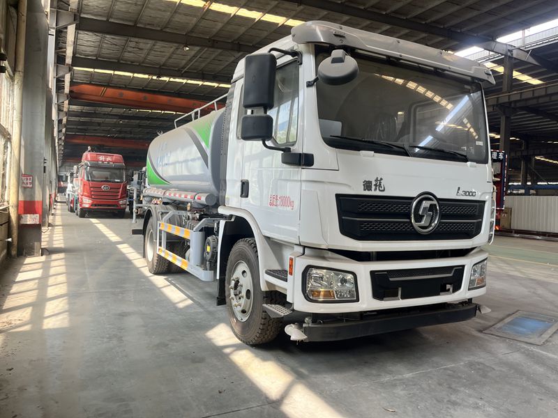 sprinkler truck