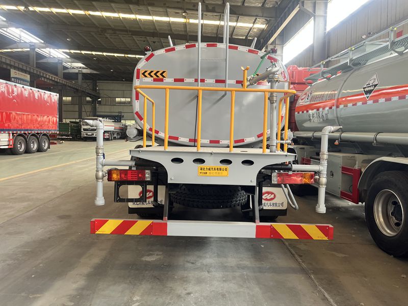 sprinkler truck
