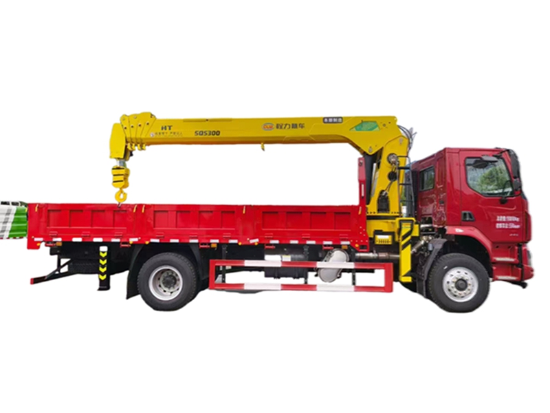 4*2 12 tons chenglong truck-mounted crane