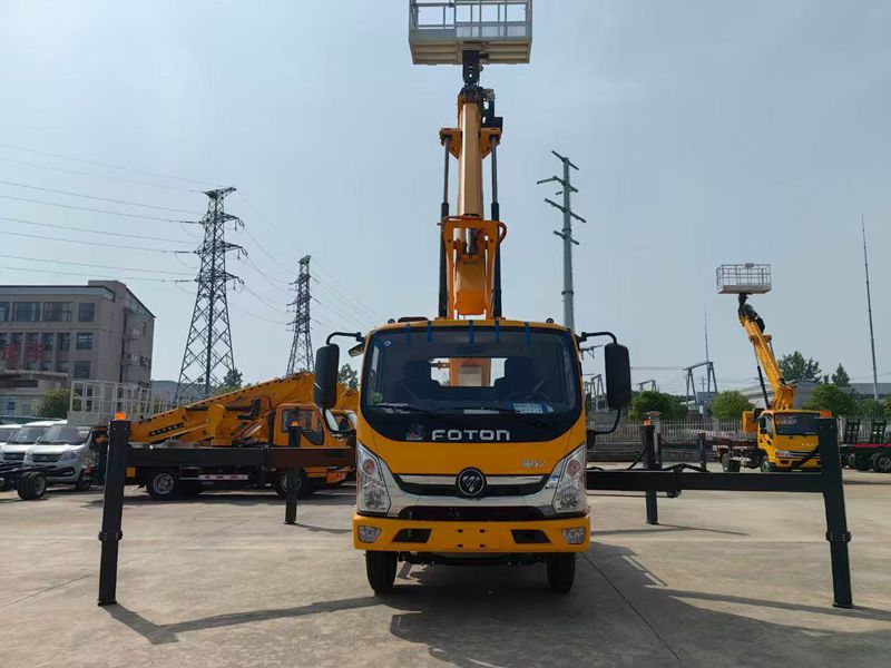 4 * 2 Foton Aoling 33 meterAerial Work Vehicle
