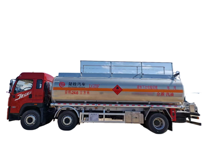6*2 24.6 cubes jiefang tanker car